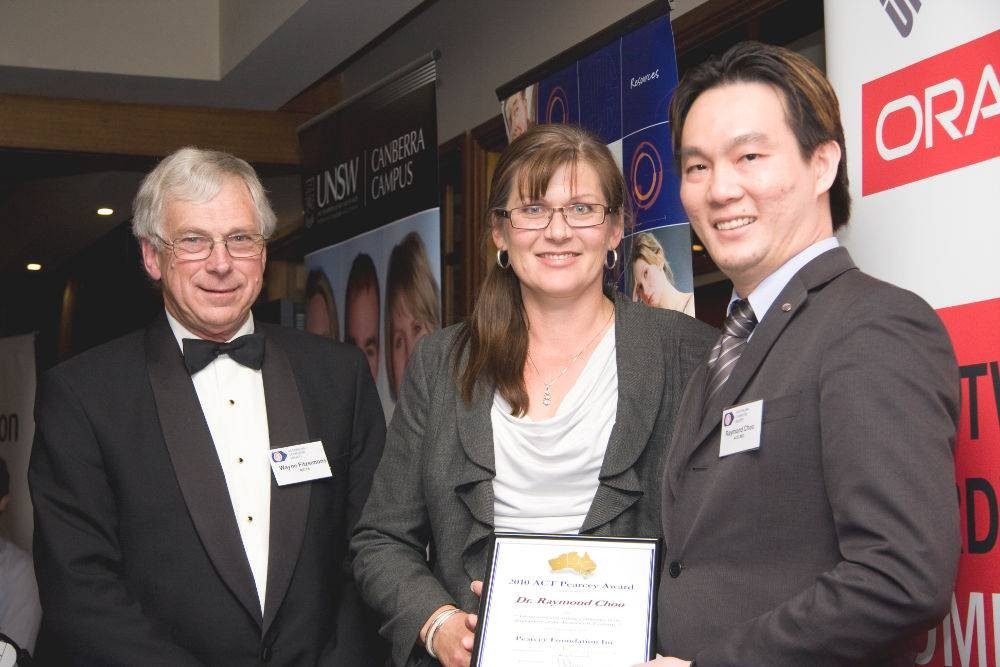 PR2010: Raymond Choo awarded 2010 ACT Pearcey Award